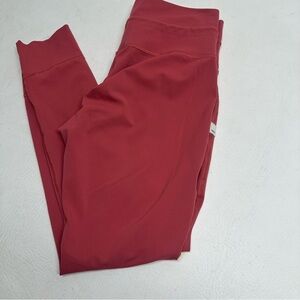 VUORI crimson  Leggings size Small